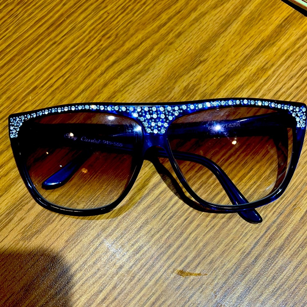 Bintage Oleg Cassini.  919/558 women’s sunglasses original